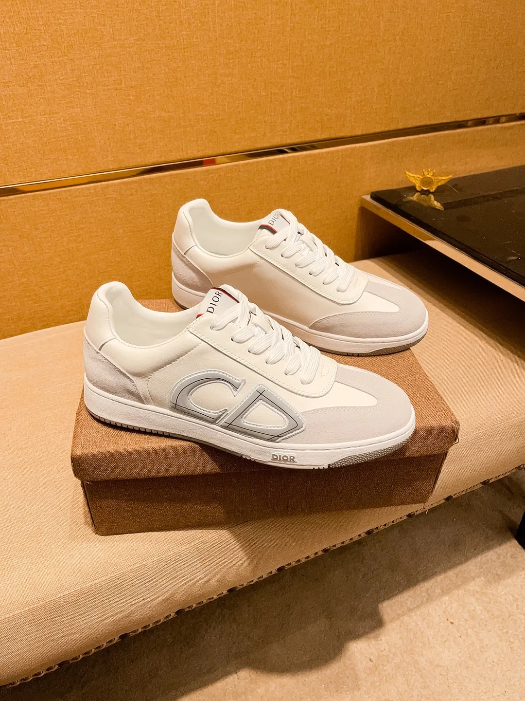 Men's shoes 💰 420💰【Dior】🔥 High-end men's shoes brand official website 1:1 latest masterpiece: the upper is made of Italian imported first-layer cowhide with a comfortable and breathable lining➕original non-slip and wear-resistant outsole🔥, making walking more convenient and comfortable! An exclusive new model, a stunning work, a beautiful 1:1 replica [color] compared to the official quality! Create a fashionable personality to set off your uniqueness! A must-have for trendy men! Classic 🔥Size: 38-44 Color: 🔥 2⃣️colors available🔥.